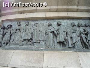 [P13] Barcelona. Baza Momumentului Columb. Călugării îi susțin proiectul în fața regelui.  » foto by mihaelavoicu
 - 
<span class="allrVoted glyphicon glyphicon-heart hidden" id="av1154269"></span>
<a class="m-l-10 hidden" id="sv1154269" onclick="voting_Foto_DelVot(,1154269,1999)" role="button">șterge vot <span class="glyphicon glyphicon-remove"></span></a>
<a id="v91154269" class=" c-red"  onclick="voting_Foto_SetVot(1154269)" role="button"><span class="glyphicon glyphicon-heart-empty"></span> <b>LIKE</b> = Votează poza</a> <img class="hidden"  id="f1154269W9" src="/imagini/loader.gif" border="0" /><span class="AjErrMes hidden" id="e1154269ErM"></span>