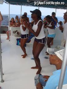 [P10] pe catamaran in drum spre Insula Saona, dans, distractie, si free bar » foto by rodica p
 - 
<span class="allrVoted glyphicon glyphicon-heart hidden" id="av54357"></span>
<a class="m-l-10 hidden" id="sv54357" onclick="voting_Foto_DelVot(,54357,2013)" role="button">șterge vot <span class="glyphicon glyphicon-remove"></span></a>
<a id="v954357" class=" c-red"  onclick="voting_Foto_SetVot(54357)" role="button"><span class="glyphicon glyphicon-heart-empty"></span> <b>LIKE</b> = Votează poza</a> <img class="hidden"  id="f54357W9" src="/imagini/loader.gif" border="0" /><span class="AjErrMes hidden" id="e54357ErM"></span>