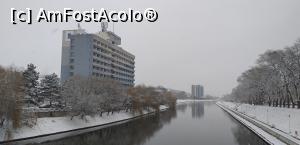 [P01] Hotel Continental Forum Oradea văzut de pe Podul Dacia » foto by irinad
 - 
<span class="allrVoted glyphicon glyphicon-heart hidden" id="av1217498"></span>
<a class="m-l-10 hidden" id="sv1217498" onclick="voting_Foto_DelVot(,1217498,2031)" role="button">șterge vot <span class="glyphicon glyphicon-remove"></span></a>
<a id="v91217498" class=" c-red"  onclick="voting_Foto_SetVot(1217498)" role="button"><span class="glyphicon glyphicon-heart-empty"></span> <b>LIKE</b> = Votează poza</a> <img class="hidden"  id="f1217498W9" src="/imagini/loader.gif" border="0" /><span class="AjErrMes hidden" id="e1217498ErM"></span>