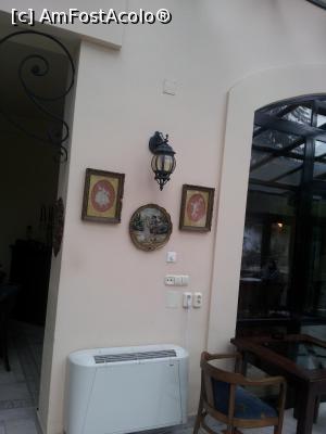 [P12] din holul hotelului » foto by cosminp
 - 
<span class="allrVoted glyphicon glyphicon-heart hidden" id="av710708"></span>
<a class="m-l-10 hidden" id="sv710708" onclick="voting_Foto_DelVot(,710708,2033)" role="button">șterge vot <span class="glyphicon glyphicon-remove"></span></a>
<a id="v9710708" class=" c-red"  onclick="voting_Foto_SetVot(710708)" role="button"><span class="glyphicon glyphicon-heart-empty"></span> <b>LIKE</b> = Votează poza</a> <img class="hidden"  id="f710708W9" src="/imagini/loader.gif" border="0" /><span class="AjErrMes hidden" id="e710708ErM"></span>