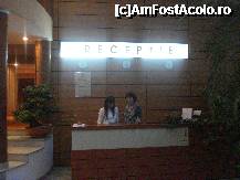 [P10] Receptia cu cele 2 receptionere zambitoare de la hotelul Gomar Lux » foto by ileanaxperta*
 - 
<span class="allrVoted glyphicon glyphicon-heart hidden" id="av173184"></span>
<a class="m-l-10 hidden" id="sv173184" onclick="voting_Foto_DelVot(,173184,2038)" role="button">șterge vot <span class="glyphicon glyphicon-remove"></span></a>
<a id="v9173184" class=" c-red"  onclick="voting_Foto_SetVot(173184)" role="button"><span class="glyphicon glyphicon-heart-empty"></span> <b>LIKE</b> = Votează poza</a> <img class="hidden"  id="f173184W9" src="/imagini/loader.gif" border="0" /><span class="AjErrMes hidden" id="e173184ErM"></span>