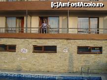 [P27] Pe balcon din camera noastra, mai-mai sa sar in piscina hotelului Gomar Lux » foto by ileanaxperta*
 - 
<span class="allrVoted glyphicon glyphicon-heart hidden" id="av173201"></span>
<a class="m-l-10 hidden" id="sv173201" onclick="voting_Foto_DelVot(,173201,2038)" role="button">șterge vot <span class="glyphicon glyphicon-remove"></span></a>
<a id="v9173201" class=" c-red"  onclick="voting_Foto_SetVot(173201)" role="button"><span class="glyphicon glyphicon-heart-empty"></span> <b>LIKE</b> = Votează poza</a> <img class="hidden"  id="f173201W9" src="/imagini/loader.gif" border="0" /><span class="AjErrMes hidden" id="e173201ErM"></span>