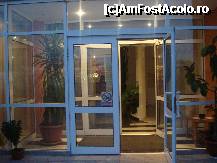 [P03] Intrarea in hotelul Gomar Lux din apropierea orasului Bistrita » foto by ileanaxperta*
 - 
<span class="allrVoted glyphicon glyphicon-heart hidden" id="av173177"></span>
<a class="m-l-10 hidden" id="sv173177" onclick="voting_Foto_DelVot(,173177,2038)" role="button">șterge vot <span class="glyphicon glyphicon-remove"></span></a>
<a id="v9173177" class=" c-red"  onclick="voting_Foto_SetVot(173177)" role="button"><span class="glyphicon glyphicon-heart-empty"></span> <b>LIKE</b> = Votează poza</a> <img class="hidden"  id="f173177W9" src="/imagini/loader.gif" border="0" /><span class="AjErrMes hidden" id="e173177ErM"></span>