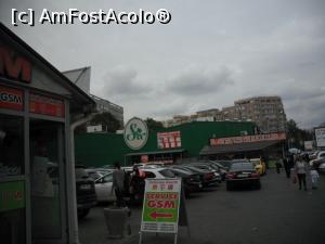 [P03] Parcarea dintre hotel si Complexul Comercial SIR. Are camere de supraveghere.  » foto by Zoazore
 - 
<span class="allrVoted glyphicon glyphicon-heart hidden" id="av1126691"></span>
<a class="m-l-10 hidden" id="sv1126691" onclick="voting_Foto_DelVot(,1126691,2062)" role="button">șterge vot <span class="glyphicon glyphicon-remove"></span></a>
<a id="v91126691" class=" c-red"  onclick="voting_Foto_SetVot(1126691)" role="button"><span class="glyphicon glyphicon-heart-empty"></span> <b>LIKE</b> = Votează poza</a> <img class="hidden"  id="f1126691W9" src="/imagini/loader.gif" border="0" /><span class="AjErrMes hidden" id="e1126691ErM"></span>