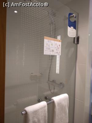 [P14] dusul din baie » foto by papalito
 - 
<span class="allrVoted glyphicon glyphicon-heart hidden" id="av1327374"></span>
<a class="m-l-10 hidden" id="sv1327374" onclick="voting_Foto_DelVot(,1327374,2106)" role="button">șterge vot <span class="glyphicon glyphicon-remove"></span></a>
<a id="v91327374" class=" c-red"  onclick="voting_Foto_SetVot(1327374)" role="button"><span class="glyphicon glyphicon-heart-empty"></span> <b>LIKE</b> = Votează poza</a> <img class="hidden"  id="f1327374W9" src="/imagini/loader.gif" border="0" /><span class="AjErrMes hidden" id="e1327374ErM"></span>