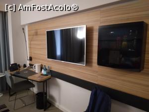[P04] tv si barul extrem de zgomotos » foto by papalito
 - 
<span class="allrVoted glyphicon glyphicon-heart hidden" id="av1327364"></span>
<a class="m-l-10 hidden" id="sv1327364" onclick="voting_Foto_DelVot(,1327364,2106)" role="button">șterge vot <span class="glyphicon glyphicon-remove"></span></a>
<a id="v91327364" class=" c-red"  onclick="voting_Foto_SetVot(1327364)" role="button"><span class="glyphicon glyphicon-heart-empty"></span> <b>LIKE</b> = Votează poza</a> <img class="hidden"  id="f1327364W9" src="/imagini/loader.gif" border="0" /><span class="AjErrMes hidden" id="e1327364ErM"></span>