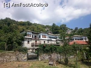 [P25] Pensiuni in Visitsa, case cu arhitectura traditionala si ornamente pictate » foto by mecut
 - 
<span class="allrVoted glyphicon glyphicon-heart hidden" id="av1105204"></span>
<a class="m-l-10 hidden" id="sv1105204" onclick="voting_Foto_DelVot(,1105204,2124)" role="button">șterge vot <span class="glyphicon glyphicon-remove"></span></a>
<a id="v91105204" class=" c-red"  onclick="voting_Foto_SetVot(1105204)" role="button"><span class="glyphicon glyphicon-heart-empty"></span> <b>LIKE</b> = Votează poza</a> <img class="hidden"  id="f1105204W9" src="/imagini/loader.gif" border="0" /><span class="AjErrMes hidden" id="e1105204ErM"></span>