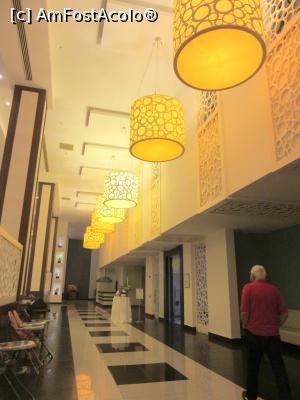 [P23] Hol interior în faţa restaurantului » foto by Michi
 - 
<span class="allrVoted glyphicon glyphicon-heart hidden" id="av712374"></span>
<a class="m-l-10 hidden" id="sv712374" onclick="voting_Foto_DelVot(,712374,2171)" role="button">șterge vot <span class="glyphicon glyphicon-remove"></span></a>
<a id="v9712374" class=" c-red"  onclick="voting_Foto_SetVot(712374)" role="button"><span class="glyphicon glyphicon-heart-empty"></span> <b>LIKE</b> = Votează poza</a> <img class="hidden"  id="f712374W9" src="/imagini/loader.gif" border="0" /><span class="AjErrMes hidden" id="e712374ErM"></span>
