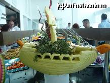 [P18] Tot sculptura dar in pepene galben » foto by leonmaximilian
 - 
<span class="allrVoted glyphicon glyphicon-heart hidden" id="av271460"></span>
<a class="m-l-10 hidden" id="sv271460" onclick="voting_Foto_DelVot(,271460,2171)" role="button">șterge vot <span class="glyphicon glyphicon-remove"></span></a>
<a id="v9271460" class=" c-red"  onclick="voting_Foto_SetVot(271460)" role="button"><span class="glyphicon glyphicon-heart-empty"></span> <b>LIKE</b> = Votează poza</a> <img class="hidden"  id="f271460W9" src="/imagini/loader.gif" border="0" /><span class="AjErrMes hidden" id="e271460ErM"></span>