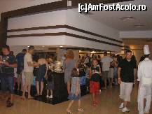 [P08] o seara aglomerata... dupa 15 minute nu mai era  (ce rau imi pare ca nu am revenit sa pozez) ... observati bucatarii! » foto by kouklakys*
 - 
<span class="allrVoted glyphicon glyphicon-heart hidden" id="av91764"></span>
<a class="m-l-10 hidden" id="sv91764" onclick="voting_Foto_DelVot(,91764,2171)" role="button">șterge vot <span class="glyphicon glyphicon-remove"></span></a>
<a id="v991764" class=" c-red"  onclick="voting_Foto_SetVot(91764)" role="button"><span class="glyphicon glyphicon-heart-empty"></span> <b>LIKE</b> = Votează poza</a> <img class="hidden"  id="f91764W9" src="/imagini/loader.gif" border="0" /><span class="AjErrMes hidden" id="e91764ErM"></span>