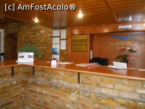 [P02] Hotel Albatros - Recepția, mult lemn și piatră.  » foto by iulianic
 - 
<span class="allrVoted glyphicon glyphicon-heart hidden" id="av996659"></span>
<a class="m-l-10 hidden" id="sv996659" onclick="voting_Foto_DelVot(,996659,2177)" role="button">șterge vot <span class="glyphicon glyphicon-remove"></span></a>
<a id="v9996659" class=" c-red"  onclick="voting_Foto_SetVot(996659)" role="button"><span class="glyphicon glyphicon-heart-empty"></span> <b>LIKE</b> = Votează poza</a> <img class="hidden"  id="f996659W9" src="/imagini/loader.gif" border="0" /><span class="AjErrMes hidden" id="e996659ErM"></span>
