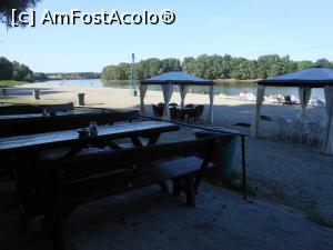 [P37] Hotel Albatros - Restaurantul de pe plajă.  » foto by iulianic
 - 
<span class="allrVoted glyphicon glyphicon-heart hidden" id="av996694"></span>
<a class="m-l-10 hidden" id="sv996694" onclick="voting_Foto_DelVot(,996694,2177)" role="button">șterge vot <span class="glyphicon glyphicon-remove"></span></a>
<a id="v9996694" class=" c-red"  onclick="voting_Foto_SetVot(996694)" role="button"><span class="glyphicon glyphicon-heart-empty"></span> <b>LIKE</b> = Votează poza</a> <img class="hidden"  id="f996694W9" src="/imagini/loader.gif" border="0" /><span class="AjErrMes hidden" id="e996694ErM"></span>
