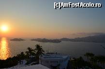 [P12] Apus de Soare la Acapulco » foto by Vasile S
 - 
<span class="allrVoted glyphicon glyphicon-heart hidden" id="av497593"></span>
<a class="m-l-10 hidden" id="sv497593" onclick="voting_Foto_DelVot(,497593,2210)" role="button">șterge vot <span class="glyphicon glyphicon-remove"></span></a>
<a id="v9497593" class=" c-red"  onclick="voting_Foto_SetVot(497593)" role="button"><span class="glyphicon glyphicon-heart-empty"></span> <b>LIKE</b> = Votează poza</a> <img class="hidden"  id="f497593W9" src="/imagini/loader.gif" border="0" /><span class="AjErrMes hidden" id="e497593ErM"></span>