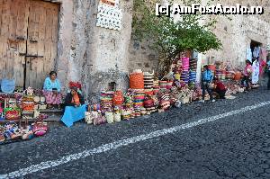 [P03] Vânzători ambulanţi de produse tradiţionale » foto by Vasile S
 - 
<span class="allrVoted glyphicon glyphicon-heart hidden" id="av497639"></span>
<a class="m-l-10 hidden" id="sv497639" onclick="voting_Foto_DelVot(,497639,2210)" role="button">șterge vot <span class="glyphicon glyphicon-remove"></span></a>
<a id="v9497639" class=" c-red"  onclick="voting_Foto_SetVot(497639)" role="button"><span class="glyphicon glyphicon-heart-empty"></span> <b>LIKE</b> = Votează poza</a> <img class="hidden"  id="f497639W9" src="/imagini/loader.gif" border="0" /><span class="AjErrMes hidden" id="e497639ErM"></span>