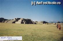 [P17] Esplanada era enorma; de jur imprejur piramide si temple » foto by Michi
 - 
<span class="allrVoted glyphicon glyphicon-heart hidden" id="av181597"></span>
<a class="m-l-10 hidden" id="sv181597" onclick="voting_Foto_DelVot(,181597,2210)" role="button">șterge vot <span class="glyphicon glyphicon-remove"></span></a>
<a id="v9181597" class=" c-red"  onclick="voting_Foto_SetVot(181597)" role="button"><span class="glyphicon glyphicon-heart-empty"></span> <b>LIKE</b> = Votează poza</a> <img class="hidden"  id="f181597W9" src="/imagini/loader.gif" border="0" /><span class="AjErrMes hidden" id="e181597ErM"></span>