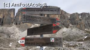 [P38] Explorand zona Piz Boè, indicatoare » foto by elenaadina
 - 
<span class="allrVoted glyphicon glyphicon-heart hidden" id="av1510827"></span>
<a class="m-l-10 hidden" id="sv1510827" onclick="voting_Foto_DelVot(,1510827,2211)" role="button">șterge vot <span class="glyphicon glyphicon-remove"></span></a>
<a id="v91510827" class=" c-red"  onclick="voting_Foto_SetVot(1510827)" role="button"><span class="glyphicon glyphicon-heart-empty"></span> <b>LIKE</b> = Votează poza</a> <img class="hidden"  id="f1510827W9" src="/imagini/loader.gif" border="0" /><span class="AjErrMes hidden" id="e1510827ErM"></span>