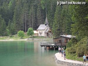 [P04] Capela de pe malul lacului » foto by claudiu 71
 - 
<span class="allrVoted glyphicon glyphicon-heart hidden" id="av676289"></span>
<a class="m-l-10 hidden" id="sv676289" onclick="voting_Foto_DelVot(,676289,2211)" role="button">șterge vot <span class="glyphicon glyphicon-remove"></span></a>
<a id="v9676289" class=" c-red"  onclick="voting_Foto_SetVot(676289)" role="button"><span class="glyphicon glyphicon-heart-empty"></span> <b>LIKE</b> = Votează poza</a> <img class="hidden"  id="f676289W9" src="/imagini/loader.gif" border="0" /><span class="AjErrMes hidden" id="e676289ErM"></span>