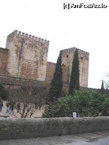 [P01] Granada, intrare in Alhambra. » foto by Michi
 - 
<span class="allrVoted glyphicon glyphicon-heart hidden" id="av74888"></span>
<a class="m-l-10 hidden" id="sv74888" onclick="voting_Foto_DelVot(,74888,2240)" role="button">șterge vot <span class="glyphicon glyphicon-remove"></span></a>
<a id="v974888" class=" c-red"  onclick="voting_Foto_SetVot(74888)" role="button"><span class="glyphicon glyphicon-heart-empty"></span> <b>LIKE</b> = Votează poza</a> <img class="hidden"  id="f74888W9" src="/imagini/loader.gif" border="0" /><span class="AjErrMes hidden" id="e74888ErM"></span>