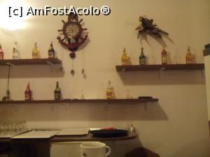 [P15] barul de la restaurant, se putea servi doar ceea ce este expus » foto by dantonela06
 - 
<span class="allrVoted glyphicon glyphicon-heart hidden" id="av772070"></span>
<a class="m-l-10 hidden" id="sv772070" onclick="voting_Foto_DelVot(,772070,2246)" role="button">șterge vot <span class="glyphicon glyphicon-remove"></span></a>
<a id="v9772070" class=" c-red"  onclick="voting_Foto_SetVot(772070)" role="button"><span class="glyphicon glyphicon-heart-empty"></span> <b>LIKE</b> = Votează poza</a> <img class="hidden"  id="f772070W9" src="/imagini/loader.gif" border="0" /><span class="AjErrMes hidden" id="e772070ErM"></span>