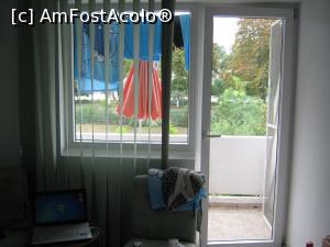 [P02] Usi care nu se inchid, umbrele de balcon care se deschid sau se inchid de catre personalul administrativ numai la dispozitia conducerii nu la dorinta clientului » foto by Alin1968
 - 
<span class="allrVoted glyphicon glyphicon-heart hidden" id="av726644"></span>
<a class="m-l-10 hidden" id="sv726644" onclick="voting_Foto_DelVot(,726644,2246)" role="button">șterge vot <span class="glyphicon glyphicon-remove"></span></a>
<a id="v9726644" class=" c-red"  onclick="voting_Foto_SetVot(726644)" role="button"><span class="glyphicon glyphicon-heart-empty"></span> <b>LIKE</b> = Votează poza</a> <img class="hidden"  id="f726644W9" src="/imagini/loader.gif" border="0" /><span class="AjErrMes hidden" id="e726644ErM"></span>