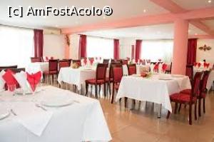 [P01] Restaurant » foto by iluminarea-spirituala
 - 
<span class="allrVoted glyphicon glyphicon-heart hidden" id="av1128421"></span>
<a class="m-l-10 hidden" id="sv1128421" onclick="voting_Foto_DelVot(,1128421,2272)" role="button">șterge vot <span class="glyphicon glyphicon-remove"></span></a>
<a id="v91128421" class=" c-red"  onclick="voting_Foto_SetVot(1128421)" role="button"><span class="glyphicon glyphicon-heart-empty"></span> <b>LIKE</b> = Votează poza</a> <img class="hidden"  id="f1128421W9" src="/imagini/loader.gif" border="0" /><span class="AjErrMes hidden" id="e1128421ErM"></span>