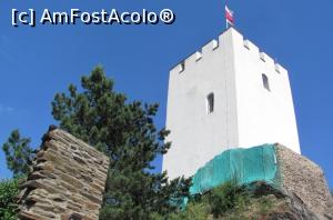 [P13] Turnul alb din dotarea de la Burg Sterrenberg » foto by Radu Tudoran
 - 
<span class="allrVoted glyphicon glyphicon-heart hidden" id="av829038"></span>
<a class="m-l-10 hidden" id="sv829038" onclick="voting_Foto_DelVot(,829038,2278)" role="button">șterge vot <span class="glyphicon glyphicon-remove"></span></a>
<a id="v9829038" class=" c-red"  onclick="voting_Foto_SetVot(829038)" role="button"><span class="glyphicon glyphicon-heart-empty"></span> <b>LIKE</b> = Votează poza</a> <img class="hidden"  id="f829038W9" src="/imagini/loader.gif" border="0" /><span class="AjErrMes hidden" id="e829038ErM"></span>