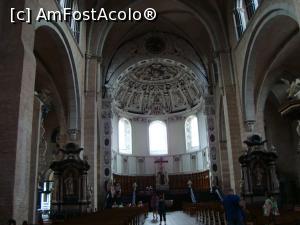 [P13] De sus, admir interiorul catedralei din Trier și bolta barocă » foto by mireille
 - 
<span class="allrVoted glyphicon glyphicon-heart hidden" id="av713290"></span>
<a class="m-l-10 hidden" id="sv713290" onclick="voting_Foto_DelVot(,713290,2302)" role="button">șterge vot <span class="glyphicon glyphicon-remove"></span></a>
<a id="v9713290" class=" c-red"  onclick="voting_Foto_SetVot(713290)" role="button"><span class="glyphicon glyphicon-heart-empty"></span> <b>LIKE</b> = Votează poza</a> <img class="hidden"  id="f713290W9" src="/imagini/loader.gif" border="0" /><span class="AjErrMes hidden" id="e713290ErM"></span>