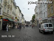 [P10] Simeonstrasse, la capătul căreia se zăreşte Porta Nigra » foto by Costi
 - 
<span class="allrVoted glyphicon glyphicon-heart hidden" id="av26120"></span>
<a class="m-l-10 hidden" id="sv26120" onclick="voting_Foto_DelVot(,26120,2302)" role="button">șterge vot <span class="glyphicon glyphicon-remove"></span></a>
<a id="v926120" class=" c-red"  onclick="voting_Foto_SetVot(26120)" role="button"><span class="glyphicon glyphicon-heart-empty"></span> <b>LIKE</b> = Votează poza</a> <img class="hidden"  id="f26120W9" src="/imagini/loader.gif" border="0" /><span class="AjErrMes hidden" id="e26120ErM"></span>