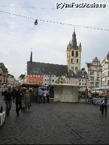 [P20] Hauptmarkt » foto by Costi
 - 
<span class="allrVoted glyphicon glyphicon-heart hidden" id="av26130"></span>
<a class="m-l-10 hidden" id="sv26130" onclick="voting_Foto_DelVot(,26130,2302)" role="button">șterge vot <span class="glyphicon glyphicon-remove"></span></a>
<a id="v926130" class=" c-red"  onclick="voting_Foto_SetVot(26130)" role="button"><span class="glyphicon glyphicon-heart-empty"></span> <b>LIKE</b> = Votează poza</a> <img class="hidden"  id="f26130W9" src="/imagini/loader.gif" border="0" /><span class="AjErrMes hidden" id="e26130ErM"></span>