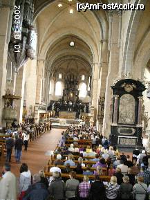 [P26] Catedrala din Trier - imagine spre altar » foto by Costi
 - 
<span class="allrVoted glyphicon glyphicon-heart hidden" id="av26136"></span>
<a class="m-l-10 hidden" id="sv26136" onclick="voting_Foto_DelVot(,26136,2302)" role="button">șterge vot <span class="glyphicon glyphicon-remove"></span></a>
<a id="v926136" class=" c-red"  onclick="voting_Foto_SetVot(26136)" role="button"><span class="glyphicon glyphicon-heart-empty"></span> <b>LIKE</b> = Votează poza</a> <img class="hidden"  id="f26136W9" src="/imagini/loader.gif" border="0" /><span class="AjErrMes hidden" id="e26136ErM"></span>
