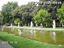 [P47] În Palastgarten poţi să te odihneşti pe o bancă şi să asculţi susurul fântânilor arteziene » foto by Costi
 - 
<span class="allrVoted glyphicon glyphicon-heart hidden" id="av26157"></span>
<a class="m-l-10 hidden" id="sv26157" onclick="voting_Foto_DelVot(,26157,2302)" role="button">șterge vot <span class="glyphicon glyphicon-remove"></span></a>
<a id="v926157" class=" c-red"  onclick="voting_Foto_SetVot(26157)" role="button"><span class="glyphicon glyphicon-heart-empty"></span> <b>LIKE</b> = Votează poza</a> <img class="hidden"  id="f26157W9" src="/imagini/loader.gif" border="0" /><span class="AjErrMes hidden" id="e26157ErM"></span>