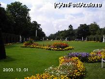 [P51] Evident, şi aici poţi admira statuile din faţa Palatulului Prinţilor Electori » foto by Costi
 - 
<span class="allrVoted glyphicon glyphicon-heart hidden" id="av26161"></span>
<a class="m-l-10 hidden" id="sv26161" onclick="voting_Foto_DelVot(,26161,2302)" role="button">șterge vot <span class="glyphicon glyphicon-remove"></span></a>
<a id="v926161" class=" c-red"  onclick="voting_Foto_SetVot(26161)" role="button"><span class="glyphicon glyphicon-heart-empty"></span> <b>LIKE</b> = Votează poza</a> <img class="hidden"  id="f26161W9" src="/imagini/loader.gif" border="0" /><span class="AjErrMes hidden" id="e26161ErM"></span>