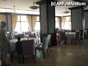 [P02] Restaurant mov » foto by homejade*
 - 
<span class="allrVoted glyphicon glyphicon-heart hidden" id="av395884"></span>
<a class="m-l-10 hidden" id="sv395884" onclick="voting_Foto_DelVot(,395884,2310)" role="button">șterge vot <span class="glyphicon glyphicon-remove"></span></a>
<a id="v9395884" class=" c-red"  onclick="voting_Foto_SetVot(395884)" role="button"><span class="glyphicon glyphicon-heart-empty"></span> <b>LIKE</b> = Votează poza</a> <img class="hidden"  id="f395884W9" src="/imagini/loader.gif" border="0" /><span class="AjErrMes hidden" id="e395884ErM"></span>