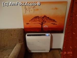 [P05] Cazare în Orşova. Hotel Meridian. Camera noastra aflata la mansarda. Inversorul Daikin de care va spuneam in review.  » foto by vega06
 - 
<span class="allrVoted glyphicon glyphicon-heart hidden" id="av727010"></span>
<a class="m-l-10 hidden" id="sv727010" onclick="voting_Foto_DelVot(,727010,2313)" role="button">șterge vot <span class="glyphicon glyphicon-remove"></span></a>
<a id="v9727010" class=" c-red"  onclick="voting_Foto_SetVot(727010)" role="button"><span class="glyphicon glyphicon-heart-empty"></span> <b>LIKE</b> = Votează poza</a> <img class="hidden"  id="f727010W9" src="/imagini/loader.gif" border="0" /><span class="AjErrMes hidden" id="e727010ErM"></span>