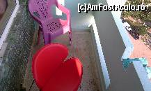 [P05] Contrast intre vechi si urat (mozaicul de pe perete), nou si urat (scaunele de plastic), nou si frumos (fotoliul rosu de piele). » foto by ciubaka
 - 
<span class="allrVoted glyphicon glyphicon-heart hidden" id="av98988"></span>
<a class="m-l-10 hidden" id="sv98988" onclick="voting_Foto_DelVot(,98988,2316)" role="button">șterge vot <span class="glyphicon glyphicon-remove"></span></a>
<a id="v998988" class=" c-red"  onclick="voting_Foto_SetVot(98988)" role="button"><span class="glyphicon glyphicon-heart-empty"></span> <b>LIKE</b> = Votează poza</a> <img class="hidden"  id="f98988W9" src="/imagini/loader.gif" border="0" /><span class="AjErrMes hidden" id="e98988ErM"></span>
