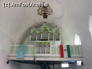 [P42] Sângeorgiu de Pădure - Biserica Reformată, interior. » foto by iulianic
 - 
<span class="allrVoted glyphicon glyphicon-heart hidden" id="av1373939"></span>
<a class="m-l-10 hidden" id="sv1373939" onclick="voting_Foto_DelVot(,1373939,2330)" role="button">șterge vot <span class="glyphicon glyphicon-remove"></span></a>
<a id="v91373939" class=" c-red"  onclick="voting_Foto_SetVot(1373939)" role="button"><span class="glyphicon glyphicon-heart-empty"></span> <b>LIKE</b> = Votează poza</a> <img class="hidden"  id="f1373939W9" src="/imagini/loader.gif" border="0" /><span class="AjErrMes hidden" id="e1373939ErM"></span>