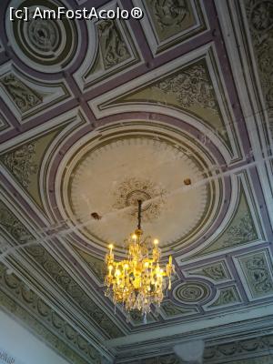[P10] Tavanul salonului de bal. » foto by tata123 🔱
 - 
<span class="allrVoted glyphicon glyphicon-heart hidden" id="av1188890"></span>
<a class="m-l-10 hidden" id="sv1188890" onclick="voting_Foto_DelVot(,1188890,2330)" role="button">șterge vot <span class="glyphicon glyphicon-remove"></span></a>
<a id="v91188890" class=" c-red"  onclick="voting_Foto_SetVot(1188890)" role="button"><span class="glyphicon glyphicon-heart-empty"></span> <b>LIKE</b> = Votează poza</a> <img class="hidden"  id="f1188890W9" src="/imagini/loader.gif" border="0" /><span class="AjErrMes hidden" id="e1188890ErM"></span>