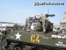 [P02] In fata intrarii in cetate se desfasoara o parada militara americana » foto by dorgo
 - 
<span class="allrVoted glyphicon glyphicon-heart hidden" id="av163226"></span>
<a class="m-l-10 hidden" id="sv163226" onclick="voting_Foto_DelVot(,163226,2372)" role="button">șterge vot <span class="glyphicon glyphicon-remove"></span></a>
<a id="v9163226" class=" c-red"  onclick="voting_Foto_SetVot(163226)" role="button"><span class="glyphicon glyphicon-heart-empty"></span> <b>LIKE</b> = Votează poza</a> <img class="hidden"  id="f163226W9" src="/imagini/loader.gif" border="0" /><span class="AjErrMes hidden" id="e163226ErM"></span>