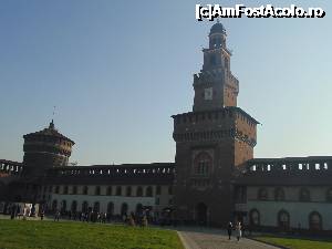 [P06] Castelul Sforzesco » foto by leshon
 - 
<span class="allrVoted glyphicon glyphicon-heart hidden" id="av701707"></span>
<a class="m-l-10 hidden" id="sv701707" onclick="voting_Foto_DelVot(,701707,2374)" role="button">șterge vot <span class="glyphicon glyphicon-remove"></span></a>
<a id="v9701707" class=" c-red"  onclick="voting_Foto_SetVot(701707)" role="button"><span class="glyphicon glyphicon-heart-empty"></span> <b>LIKE</b> = Votează poza</a> <img class="hidden"  id="f701707W9" src="/imagini/loader.gif" border="0" /><span class="AjErrMes hidden" id="e701707ErM"></span>