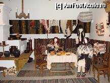 [P05] Muzeul Obiceiurilor Populare din Bucovina se afla peste drum de hotel, merita sa intrati! » foto by ms65
 - 
<span class="allrVoted glyphicon glyphicon-heart hidden" id="av47370"></span>
<a class="m-l-10 hidden" id="sv47370" onclick="voting_Foto_DelVot(,47370,2431)" role="button">șterge vot <span class="glyphicon glyphicon-remove"></span></a>
<a id="v947370" class=" c-red"  onclick="voting_Foto_SetVot(47370)" role="button"><span class="glyphicon glyphicon-heart-empty"></span> <b>LIKE</b> = Votează poza</a> <img class="hidden"  id="f47370W9" src="/imagini/loader.gif" border="0" /><span class="AjErrMes hidden" id="e47370ErM"></span>