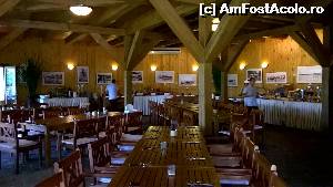 [P03] Restaurantul la micl dejun » foto by leevyou
 - 
<span class="allrVoted glyphicon glyphicon-heart hidden" id="av678552"></span>
<a class="m-l-10 hidden" id="sv678552" onclick="voting_Foto_DelVot(,678552,2439)" role="button">șterge vot <span class="glyphicon glyphicon-remove"></span></a>
<a id="v9678552" class=" c-red"  onclick="voting_Foto_SetVot(678552)" role="button"><span class="glyphicon glyphicon-heart-empty"></span> <b>LIKE</b> = Votează poza</a> <img class="hidden"  id="f678552W9" src="/imagini/loader.gif" border="0" /><span class="AjErrMes hidden" id="e678552ErM"></span>