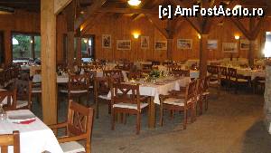 [P15] Restaurantul Green Village » foto by allina
 - 
<span class="allrVoted glyphicon glyphicon-heart hidden" id="av354259"></span>
<a class="m-l-10 hidden" id="sv354259" onclick="voting_Foto_DelVot(,354259,2439)" role="button">șterge vot <span class="glyphicon glyphicon-remove"></span></a>
<a id="v9354259" class=" c-red"  onclick="voting_Foto_SetVot(354259)" role="button"><span class="glyphicon glyphicon-heart-empty"></span> <b>LIKE</b> = Votează poza</a> <img class="hidden"  id="f354259W9" src="/imagini/loader.gif" border="0" /><span class="AjErrMes hidden" id="e354259ErM"></span>