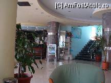 [P13] Tulcea - Hotel Rex - alta zona a holului » foto by Diaura*
 - 
<span class="allrVoted glyphicon glyphicon-heart hidden" id="av69793"></span>
<a class="m-l-10 hidden" id="sv69793" onclick="voting_Foto_DelVot(,69793,2445)" role="button">șterge vot <span class="glyphicon glyphicon-remove"></span></a>
<a id="v969793" class=" c-red"  onclick="voting_Foto_SetVot(69793)" role="button"><span class="glyphicon glyphicon-heart-empty"></span> <b>LIKE</b> = Votează poza</a> <img class="hidden"  id="f69793W9" src="/imagini/loader.gif" border="0" /><span class="AjErrMes hidden" id="e69793ErM"></span>