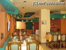 [P17] Tulcea - Hotel Rex - restaurantul luminat cu multe spoturi » foto by Diaura*
 - 
<span class="allrVoted glyphicon glyphicon-heart hidden" id="av69797"></span>
<a class="m-l-10 hidden" id="sv69797" onclick="voting_Foto_DelVot(,69797,2445)" role="button">șterge vot <span class="glyphicon glyphicon-remove"></span></a>
<a id="v969797" class=" c-red"  onclick="voting_Foto_SetVot(69797)" role="button"><span class="glyphicon glyphicon-heart-empty"></span> <b>LIKE</b> = Votează poza</a> <img class="hidden"  id="f69797W9" src="/imagini/loader.gif" border="0" /><span class="AjErrMes hidden" id="e69797ErM"></span>