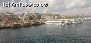 [P03] Zona Podului Galata, corăbiile de pe care se vinde balik-ul și vasele cu care se fac plimbări pe Bosfor. » foto by Aurici
 - 
<span class="allrVoted glyphicon glyphicon-heart hidden" id="av1253559"></span>
<a class="m-l-10 hidden" id="sv1253559" onclick="voting_Foto_DelVot(,1253559,2468)" role="button">șterge vot <span class="glyphicon glyphicon-remove"></span></a>
<a id="v91253559" class=" c-red"  onclick="voting_Foto_SetVot(1253559)" role="button"><span class="glyphicon glyphicon-heart-empty"></span> <b>LIKE</b> = Votează poza</a> <img class="hidden"  id="f1253559W9" src="/imagini/loader.gif" border="0" /><span class="AjErrMes hidden" id="e1253559ErM"></span>