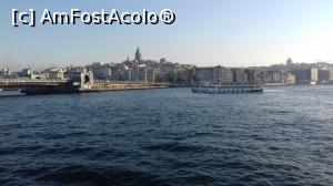 [P01] Dimineaţa devreme, Podul şi Turnul Galata, în timp ce ne îndreptam cu feribotul spre Üsküdar » foto by irinad
 - 
<span class="allrVoted glyphicon glyphicon-heart hidden" id="av963794"></span>
<a class="m-l-10 hidden" id="sv963794" onclick="voting_Foto_DelVot(,963794,2468)" role="button">șterge vot <span class="glyphicon glyphicon-remove"></span></a>
<a id="v9963794" class=" c-red"  onclick="voting_Foto_SetVot(963794)" role="button"><span class="glyphicon glyphicon-heart-empty"></span> <b>LIKE</b> = Votează poza</a> <img class="hidden"  id="f963794W9" src="/imagini/loader.gif" border="0" /><span class="AjErrMes hidden" id="e963794ErM"></span>