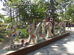 [P35] Parcul Emirgan, literele erau foarte solicitate la poze » foto by irinad
 - 
<span class="allrVoted glyphicon glyphicon-heart hidden" id="av963832"></span>
<a class="m-l-10 hidden" id="sv963832" onclick="voting_Foto_DelVot(,963832,2468)" role="button">șterge vot <span class="glyphicon glyphicon-remove"></span></a>
<a id="v9963832" class=" c-red"  onclick="voting_Foto_SetVot(963832)" role="button"><span class="glyphicon glyphicon-heart-empty"></span> <b>LIKE</b> = Votează poza</a> <img class="hidden"  id="f963832W9" src="/imagini/loader.gif" border="0" /><span class="AjErrMes hidden" id="e963832ErM"></span>