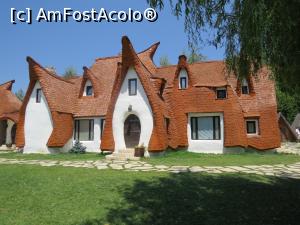 [P72] Castelul de Lut Valea Zânelor » foto by mont
 - 
<span class="allrVoted glyphicon glyphicon-heart hidden" id="av1320322"></span>
<a class="m-l-10 hidden" id="sv1320322" onclick="voting_Foto_DelVot(,1320322,2480)" role="button">șterge vot <span class="glyphicon glyphicon-remove"></span></a>
<a id="v91320322" class=" c-red"  onclick="voting_Foto_SetVot(1320322)" role="button"><span class="glyphicon glyphicon-heart-empty"></span> <b>LIKE</b> = Votează poza</a> <img class="hidden"  id="f1320322W9" src="/imagini/loader.gif" border="0" /><span class="AjErrMes hidden" id="e1320322ErM"></span>
