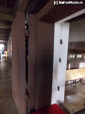 [P25] Himeji Castel, Turnul Central, Aceiași ușă în partea de după zid, din metal » foto by mprofeanu
 - 
<span class="allrVoted glyphicon glyphicon-heart hidden" id="av692507"></span>
<a class="m-l-10 hidden" id="sv692507" onclick="voting_Foto_DelVot(,692507,2490)" role="button">șterge vot <span class="glyphicon glyphicon-remove"></span></a>
<a id="v9692507" class=" c-red"  onclick="voting_Foto_SetVot(692507)" role="button"><span class="glyphicon glyphicon-heart-empty"></span> <b>LIKE</b> = Votează poza</a> <img class="hidden"  id="f692507W9" src="/imagini/loader.gif" border="0" /><span class="AjErrMes hidden" id="e692507ErM"></span>