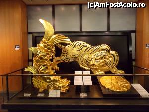 [P12] Castelul Osaka, shachi, delfinul cu coadă de pește și fusetora, tigrul ghemuit, gata să sară asupra prăzii, se lasă pozați » foto by mprofeanu
 - 
<span class="allrVoted glyphicon glyphicon-heart hidden" id="av702003"></span>
<a class="m-l-10 hidden" id="sv702003" onclick="voting_Foto_DelVot(,702003,2490)" role="button">șterge vot <span class="glyphicon glyphicon-remove"></span></a>
<a id="v9702003" class=" c-red"  onclick="voting_Foto_SetVot(702003)" role="button"><span class="glyphicon glyphicon-heart-empty"></span> <b>LIKE</b> = Votează poza</a> <img class="hidden"  id="f702003W9" src="/imagini/loader.gif" border="0" /><span class="AjErrMes hidden" id="e702003ErM"></span>